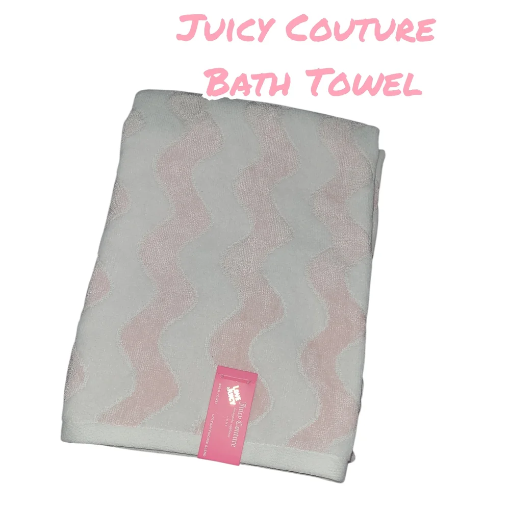 Juicy Couture Light Pink Wave Bath Towel